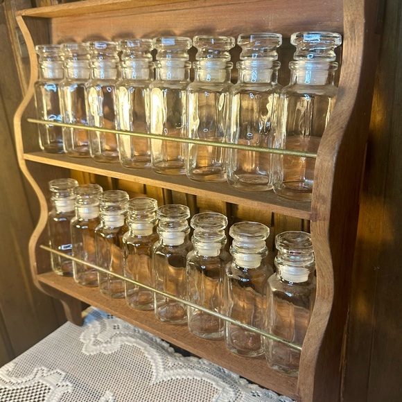 Rare Antique Wooden Spice Rack with 16 Glass Apothecary Jars Farmhouse - Picture 5 of 15